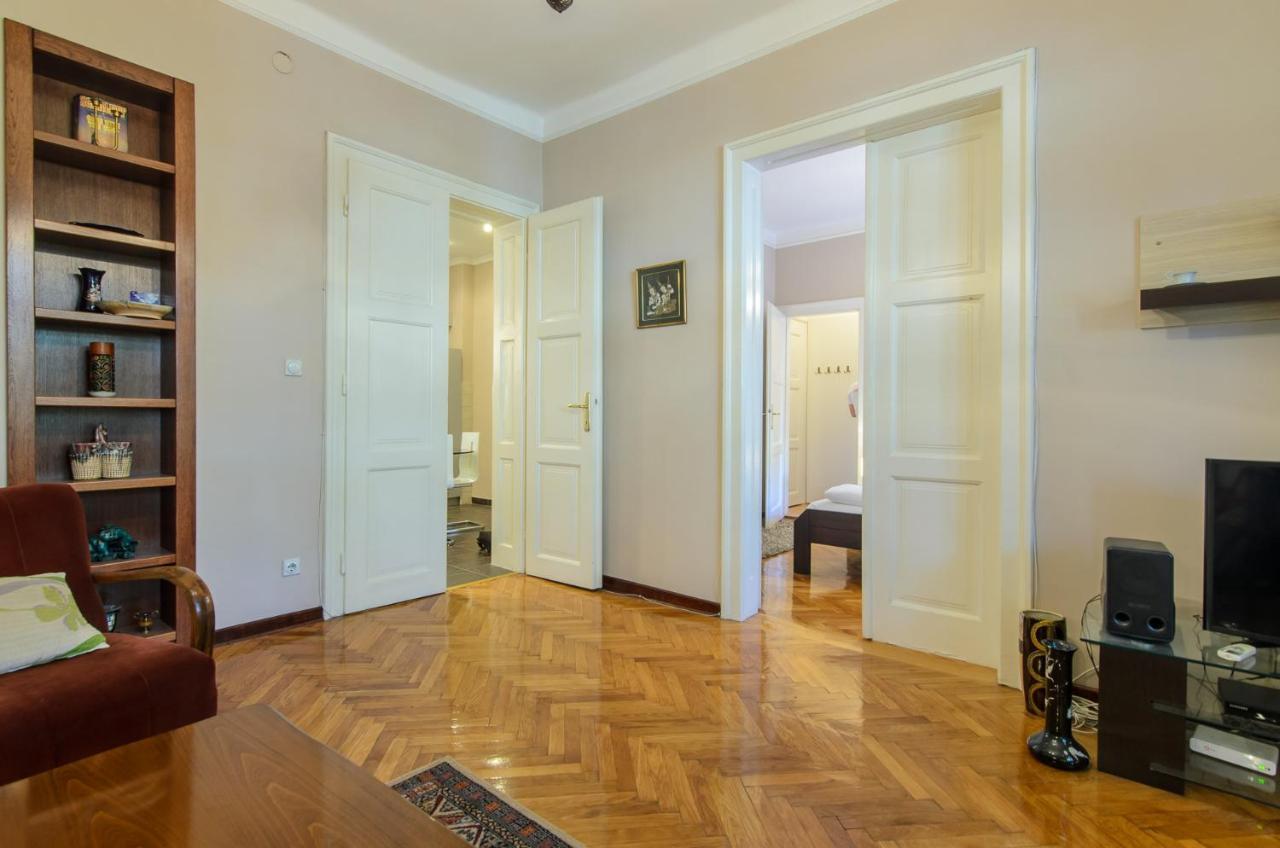 Apartment Greenview Belgrad Exteriör bild